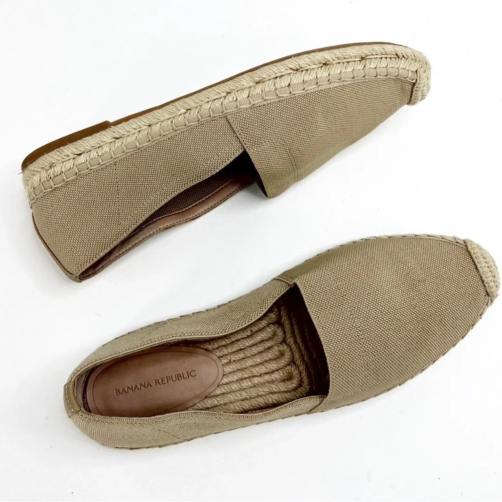 Banana Republic Tan Stretch Espadrilles, Size 8